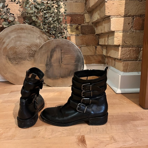 Via Spiga buckle booty - Picture 2 of 4